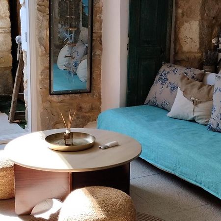 Gallery House Plouti Luaran gambar